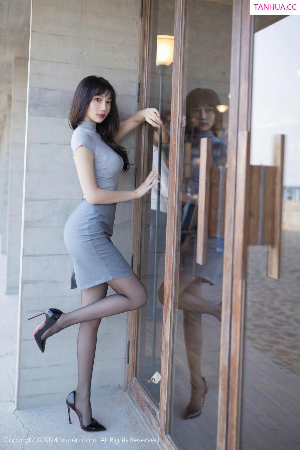 陆萱萱  [XiuRen]高清写真图 2024.11.14 No.9450 陆萱萱 黑丝美腿第6张图片